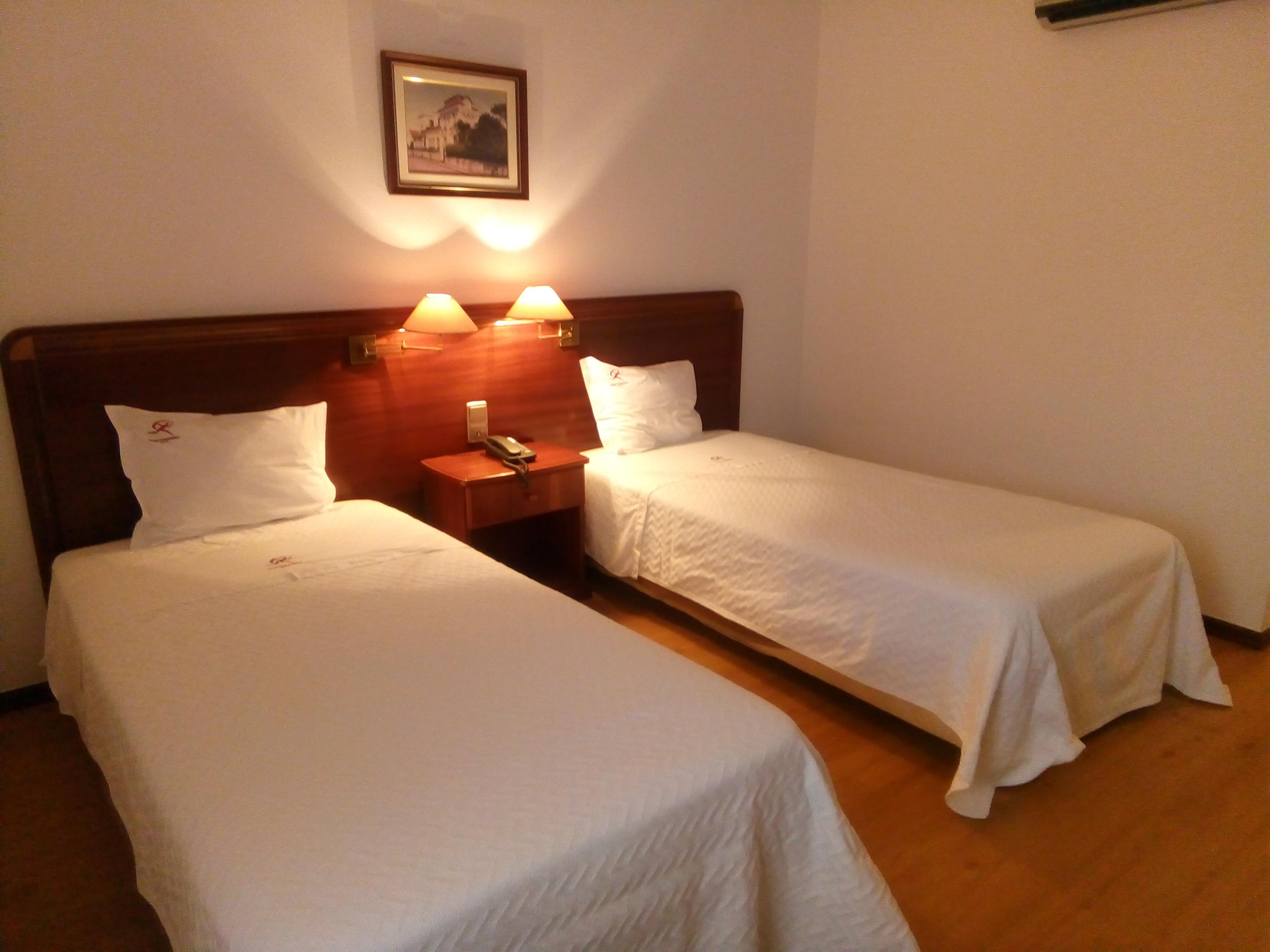 Hotel Comendador Bombarral Luaran gambar