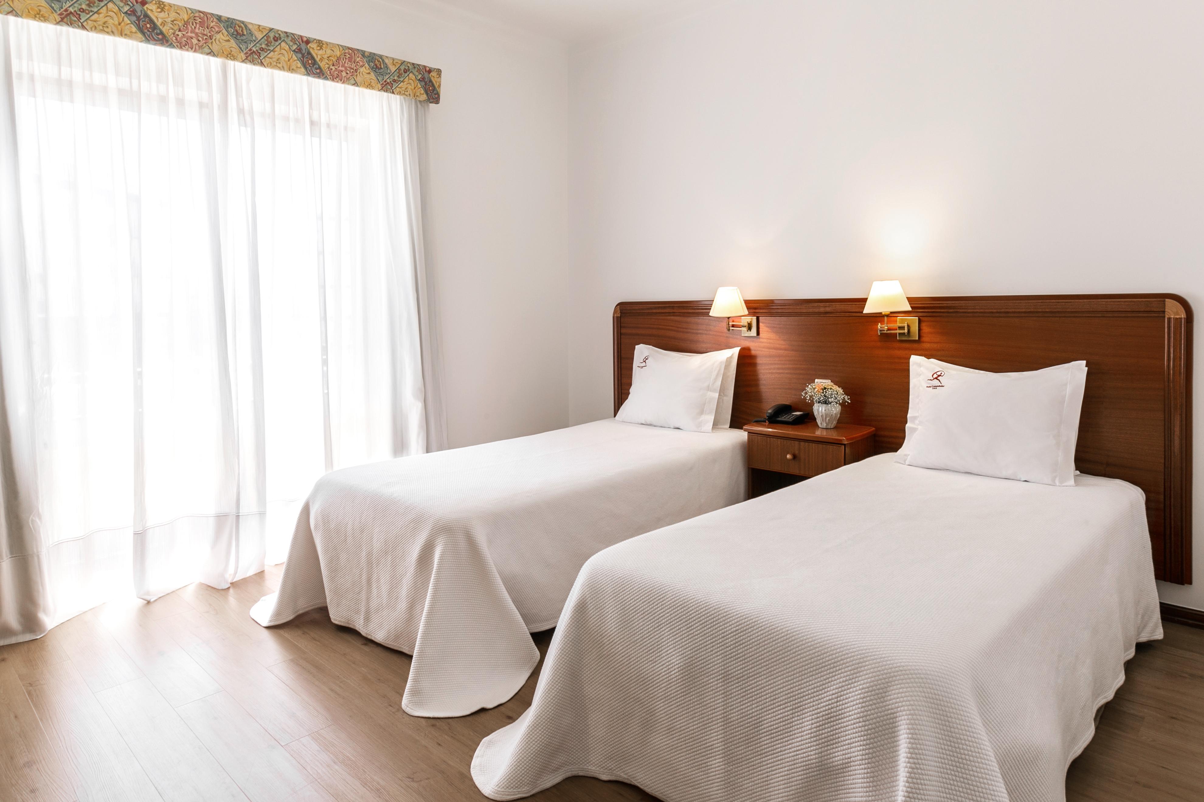 Hotel Comendador Bombarral Luaran gambar