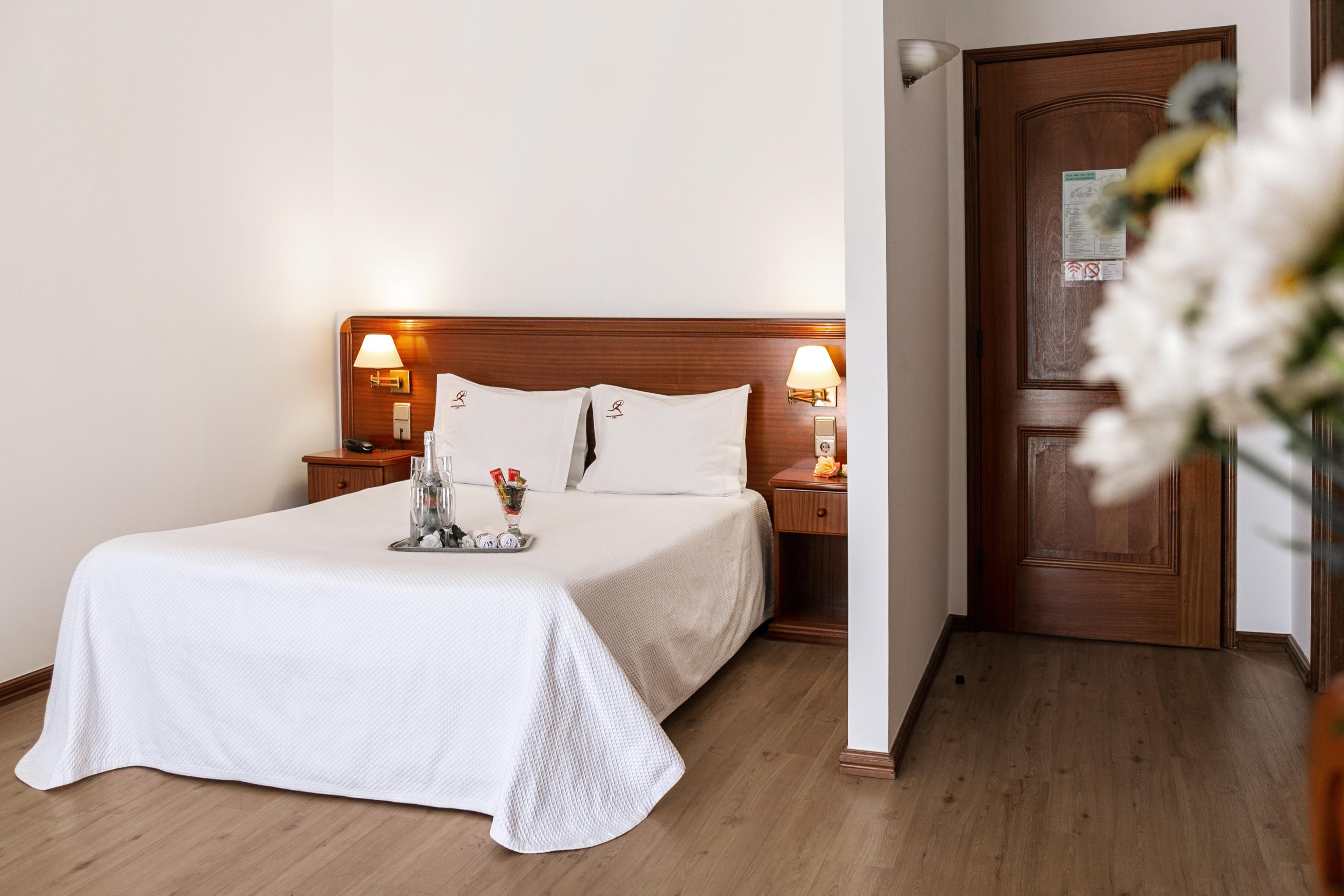 Hotel Comendador Bombarral Luaran gambar