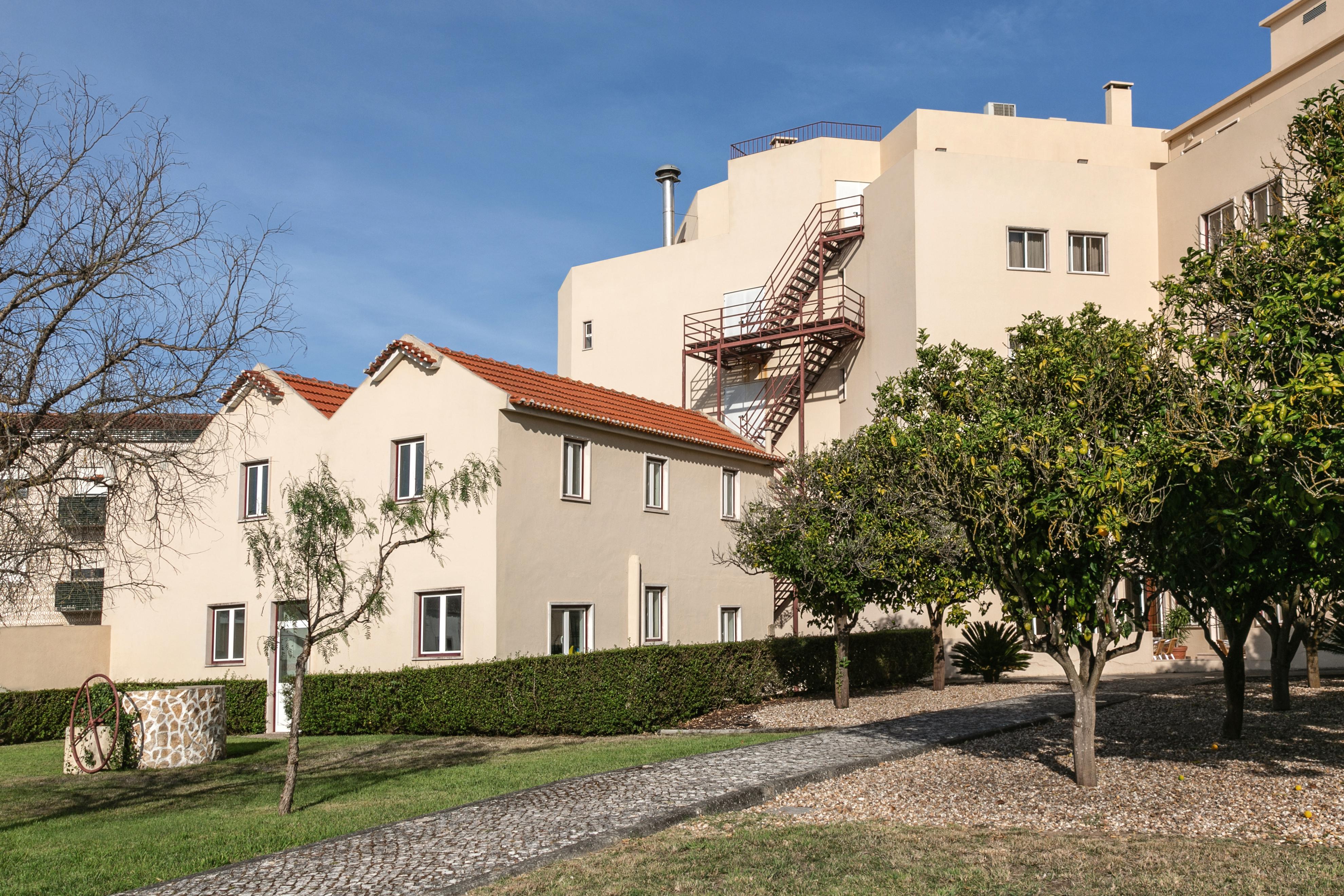 Hotel Comendador Bombarral Luaran gambar