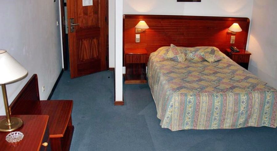 Hotel Comendador Bombarral Luaran gambar