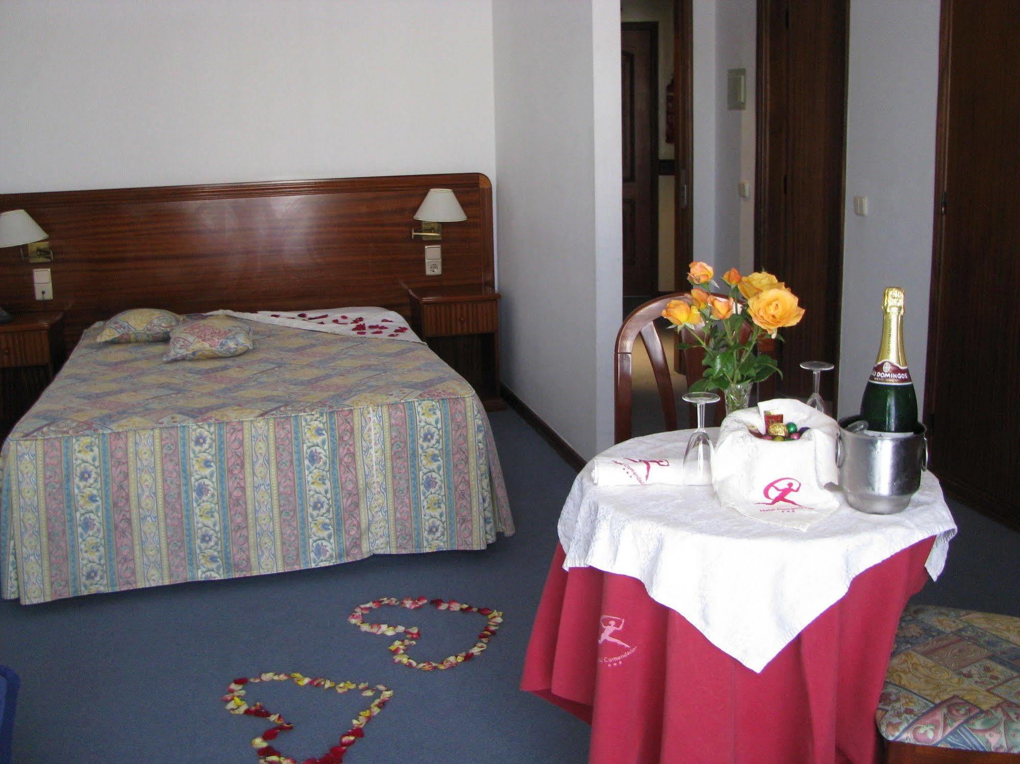 Hotel Comendador Bombarral Luaran gambar
