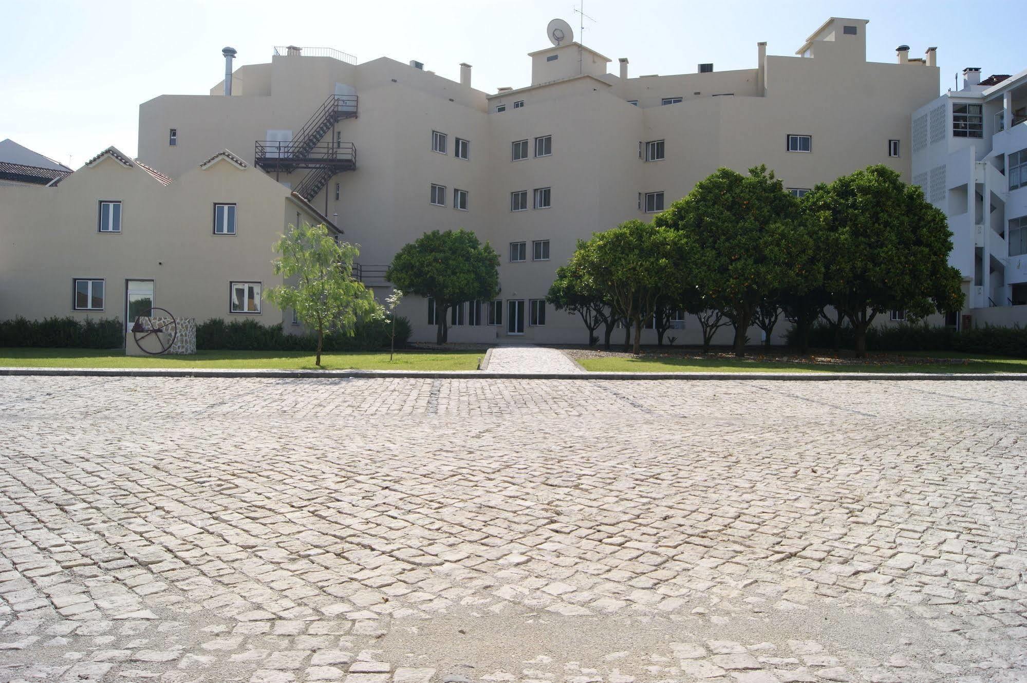 Hotel Comendador Bombarral Luaran gambar